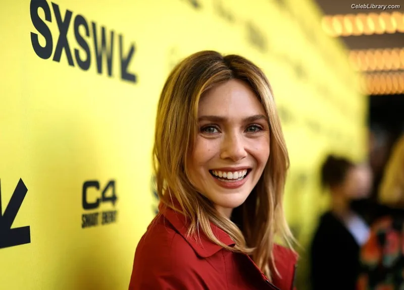 Elizabeth Olsen photo 15 of 2302