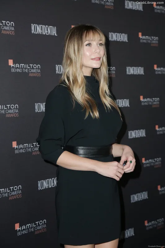 Elizabeth Olsen photo 18 of 2302