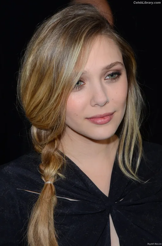 Elizabeth Olsen photo 13 of 2302