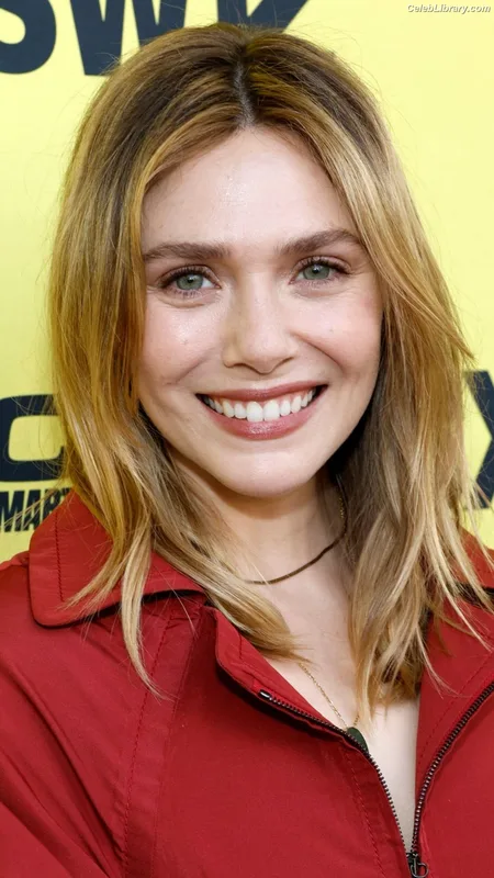 Elizabeth Olsen photo 23 of 2302