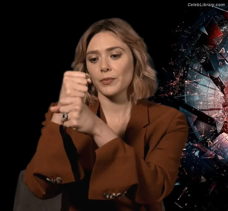 Elizabeth Olsen photo 21 of 2302