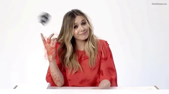 Elizabeth Olsen photo 7 of 2302