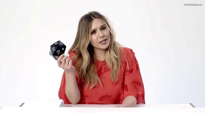 Elizabeth Olsen photo 10 of 2302