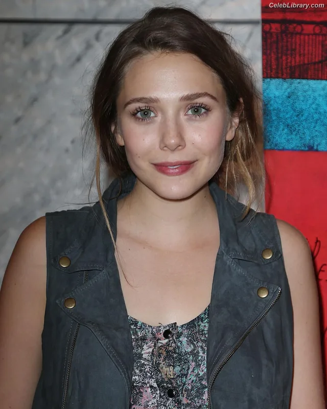 Elizabeth Olsen photo 23 of 2302
