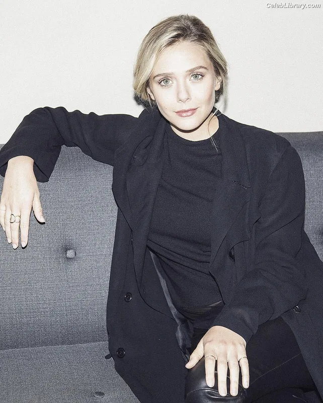 Elizabeth Olsen photo 22 of 2302