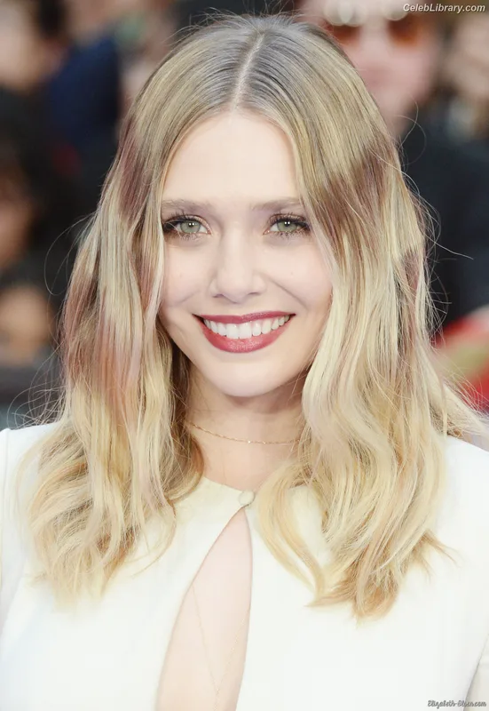Elizabeth Olsen photo 14 of 2302
