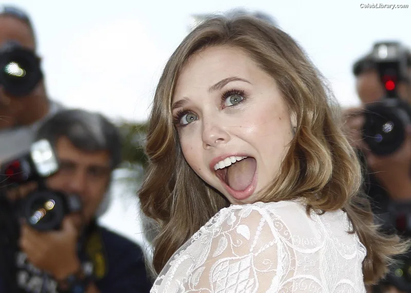 Elizabeth Olsen photo 6 of 2302