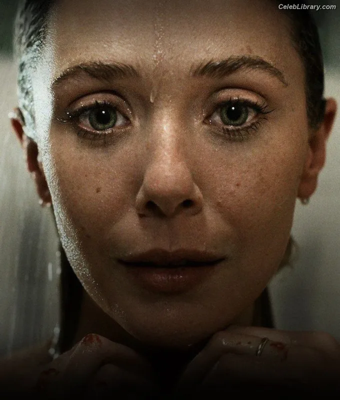 Elizabeth Olsen photo 10 of 2302