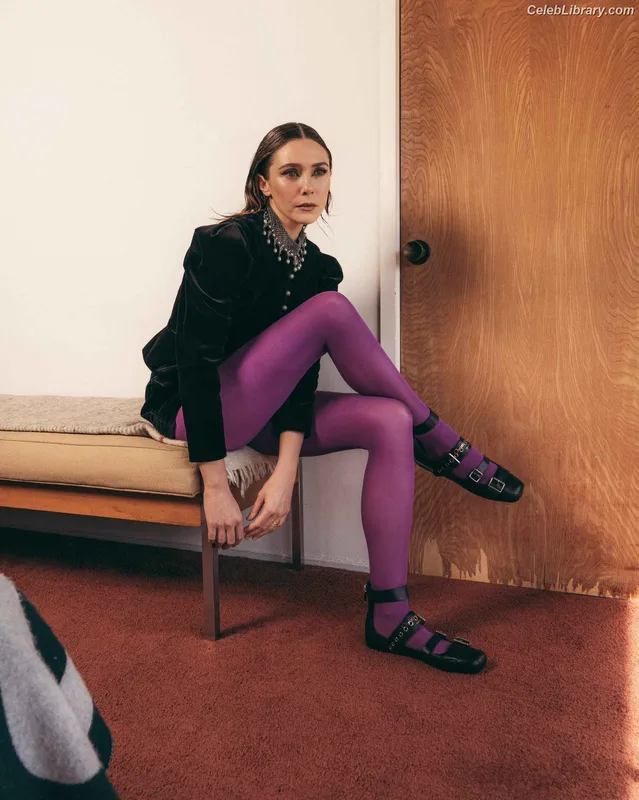 Elizabeth Olsen photo 6 of 2302