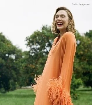 Elizabeth Olsen photo 12 of 2302
