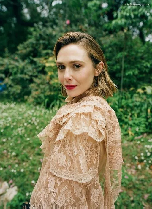 Elizabeth Olsen photo 6 of 2302