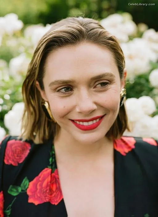 Elizabeth Olsen photo 22 of 2302
