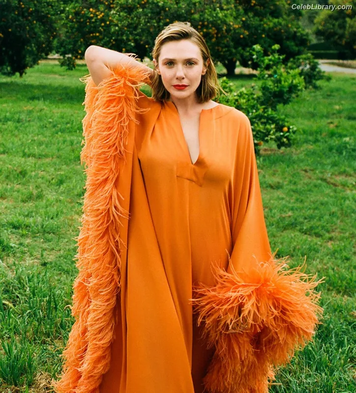 Elizabeth Olsen photo 23 of 2302