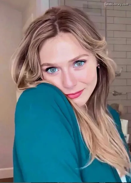 Elizabeth Olsen photo 13 of 2302