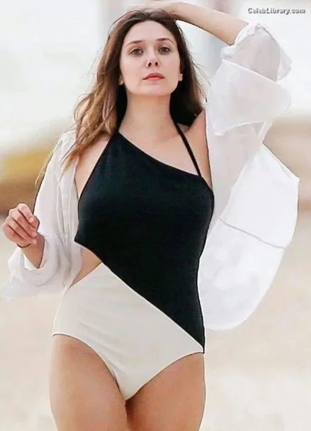 Elizabeth Olsen photo 15 of 2302