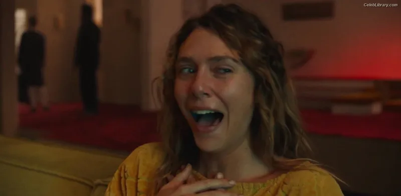 Elizabeth Olsen photo 13 of 2302