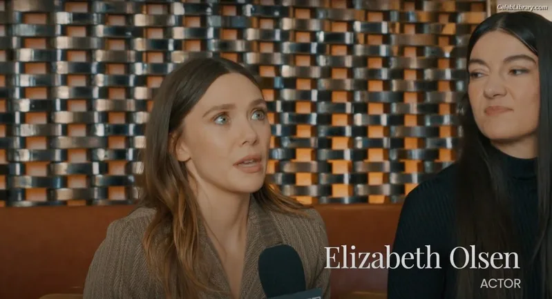 Elizabeth Olsen photo 13 of 2302