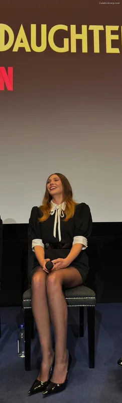 Elizabeth Olsen photo 23 of 2302