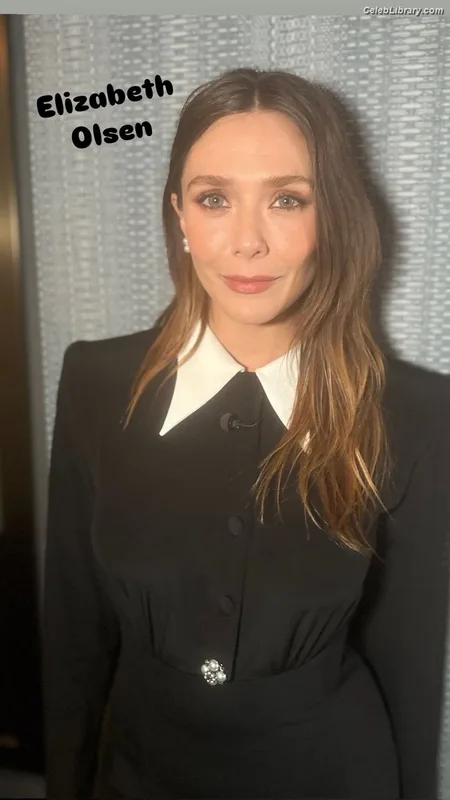 Elizabeth Olsen photo 12 of 2302