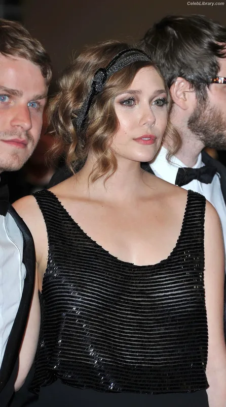 Elizabeth Olsen photo 23 of 2302