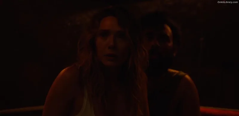 Elizabeth Olsen photo 18 of 2302