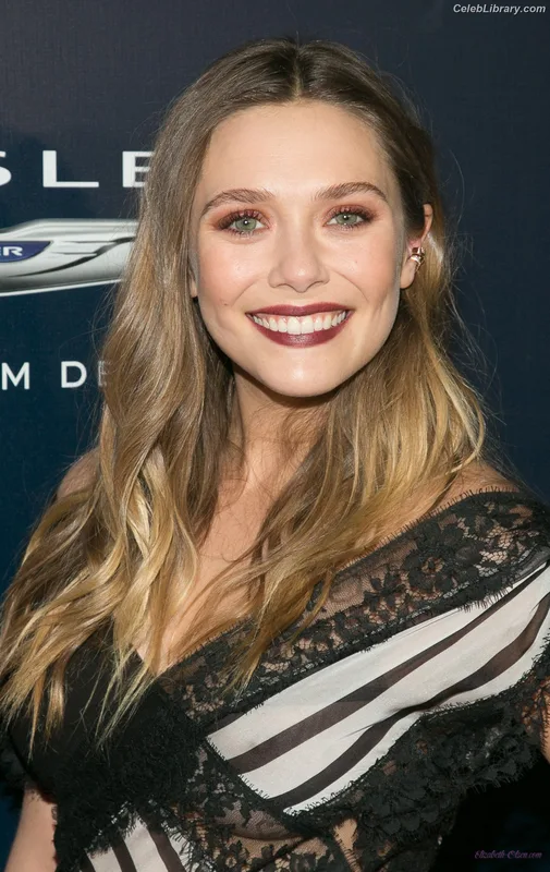 Elizabeth Olsen photo 9 of 2302