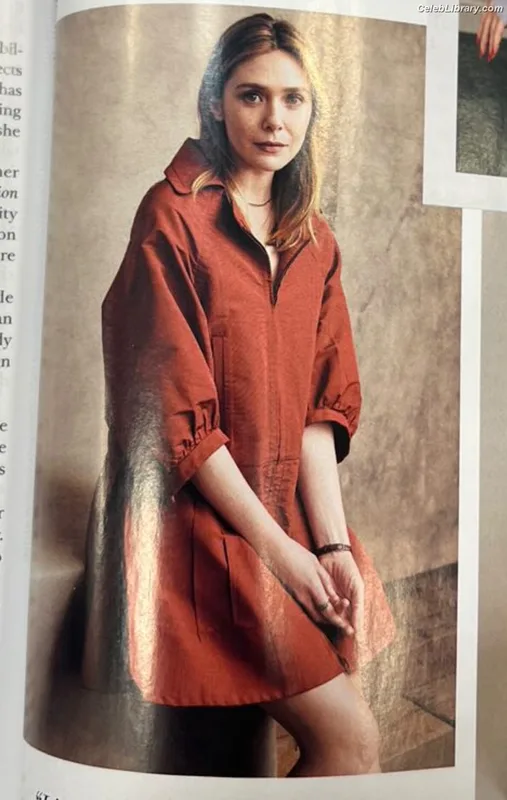 Elizabeth Olsen photo 12 of 2302