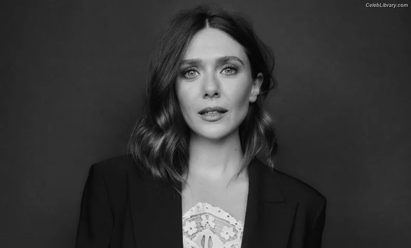 Elizabeth Olsen photo 12 of 2302