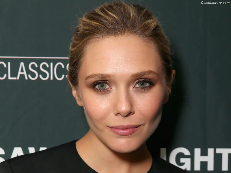 Elizabeth Olsen photo 16 of 2302