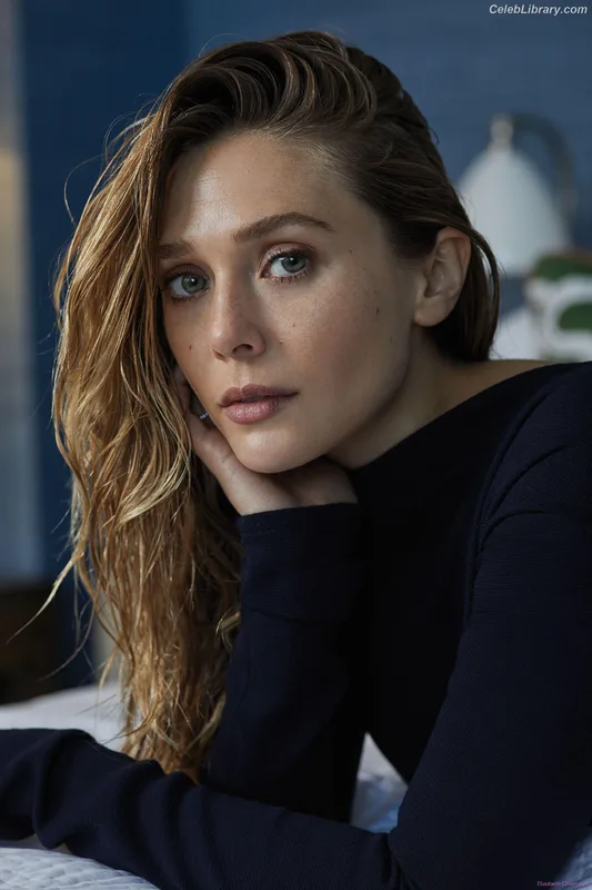 Elizabeth Olsen photo 22 of 2302