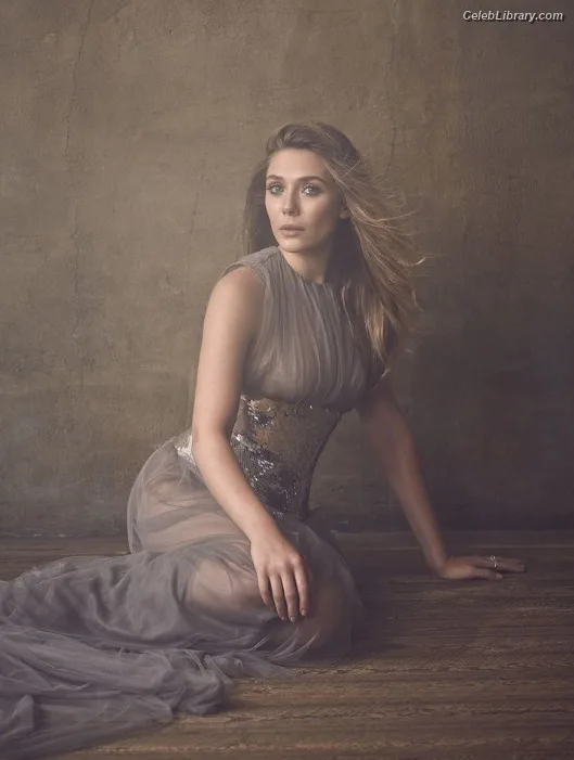 Elizabeth Olsen photo 10 of 2302