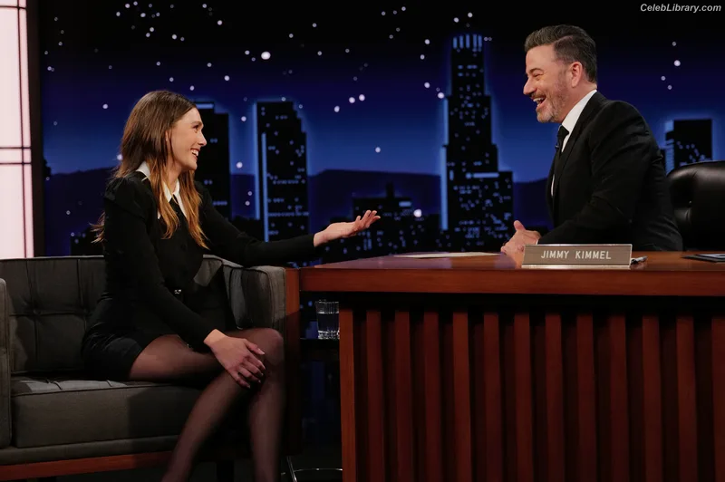 Elizabeth Olsen photo 13 of 2302
