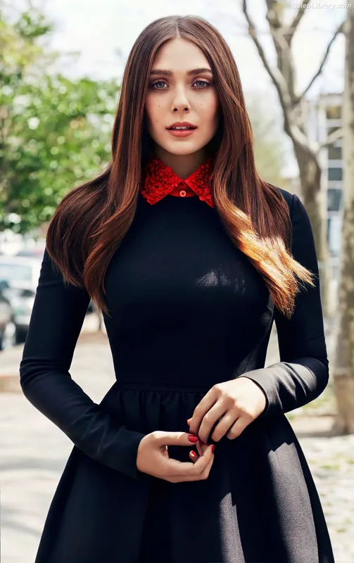 Elizabeth Olsen photo 20 of 2302