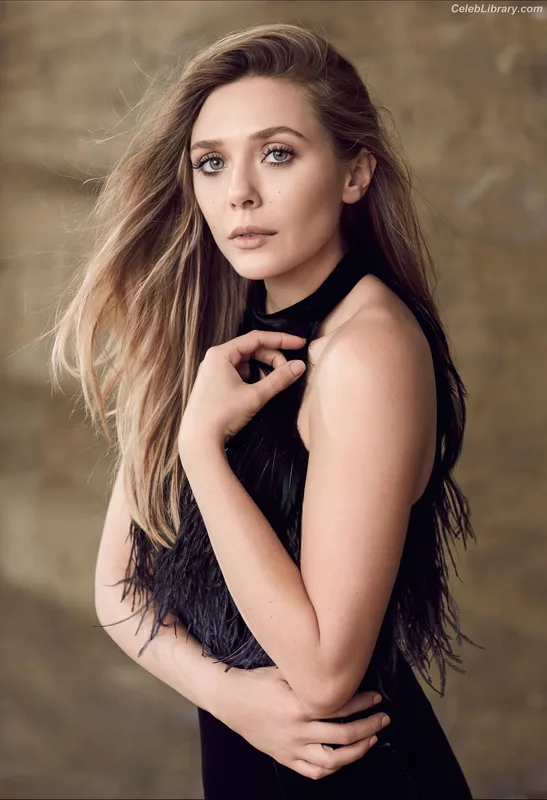 Elizabeth Olsen photo 21 of 2302