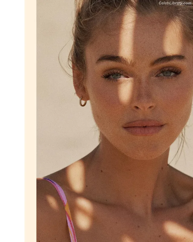 Elizabeth Turner photo 6 of 458