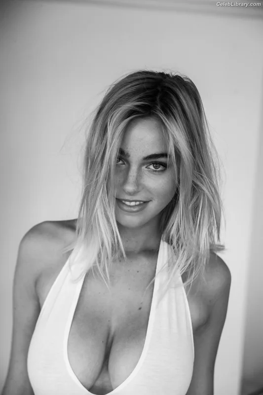 Elizabeth Turner photo 10 of 458