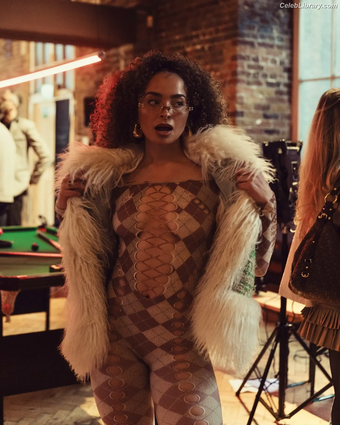 Ella Eyre photo 19 of 207
