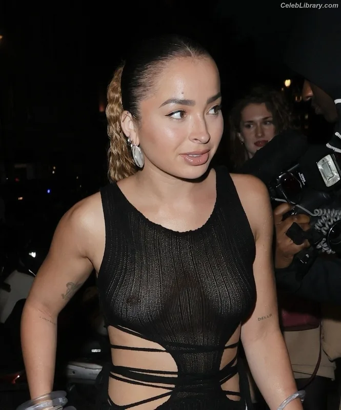 Ella Eyre photo 5 of 208