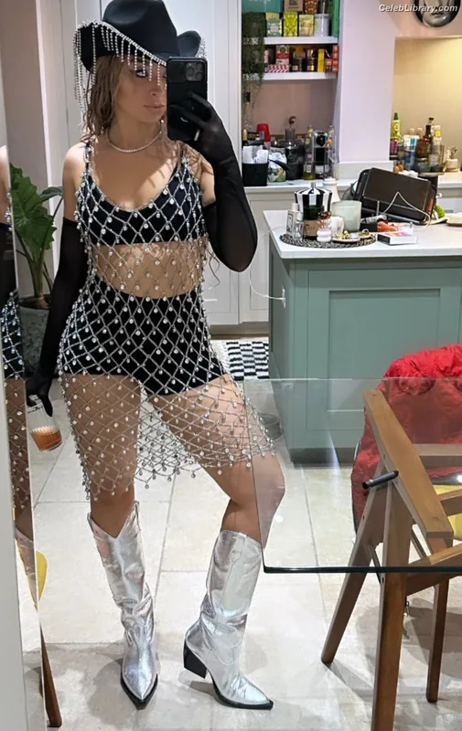 Ella Eyre photo 8 of 208