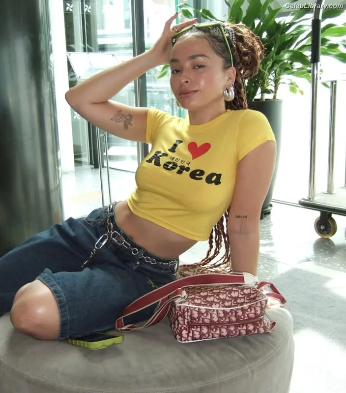 Ella Eyre photo 13 of 208