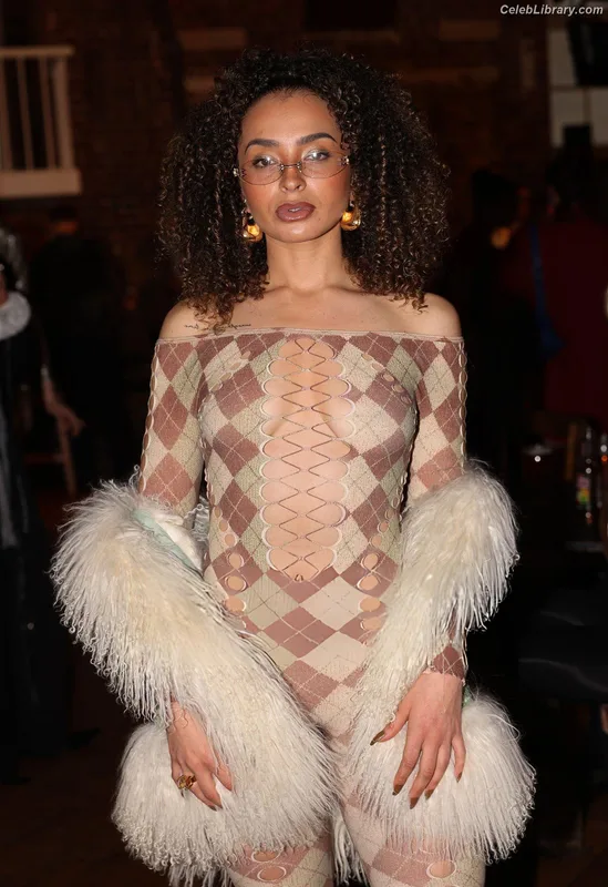 Ella Eyre photo 22 of 208
