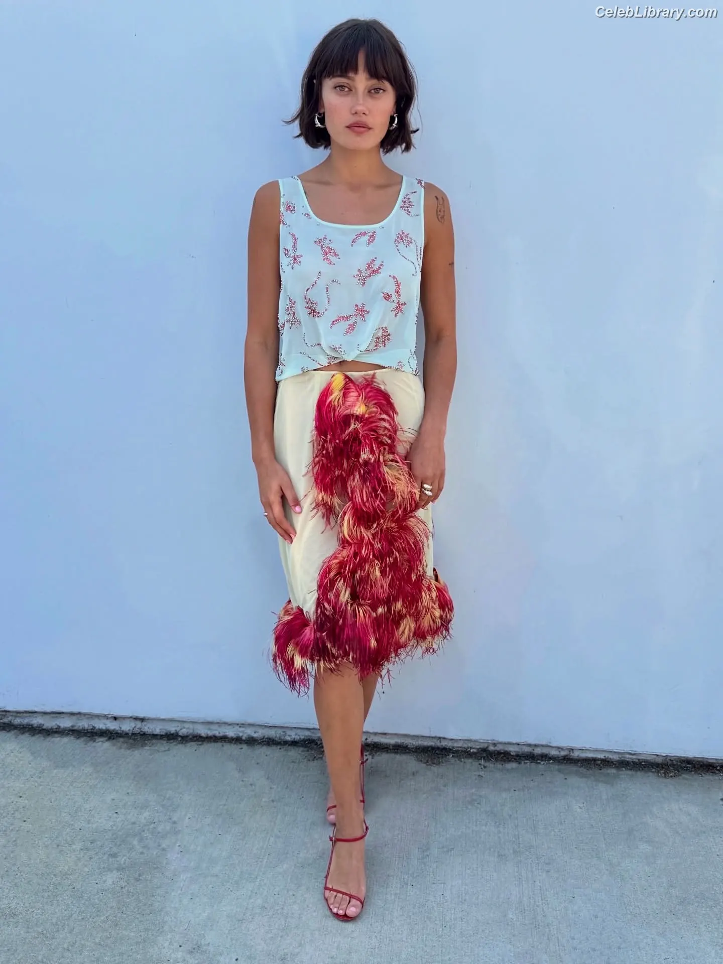 Ella Purnell photo 20 of 811