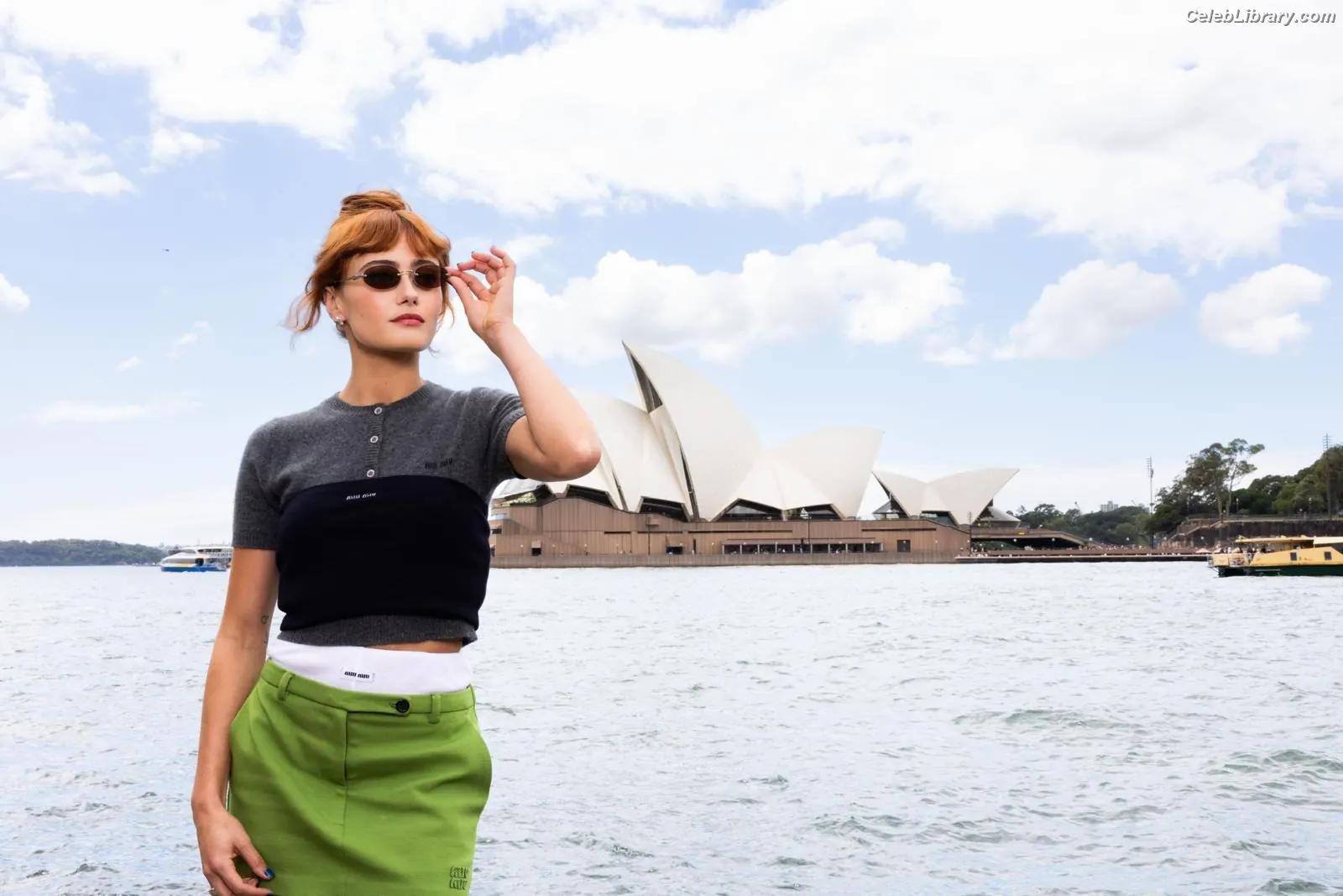 Ella Purnell photo 5 of 811
