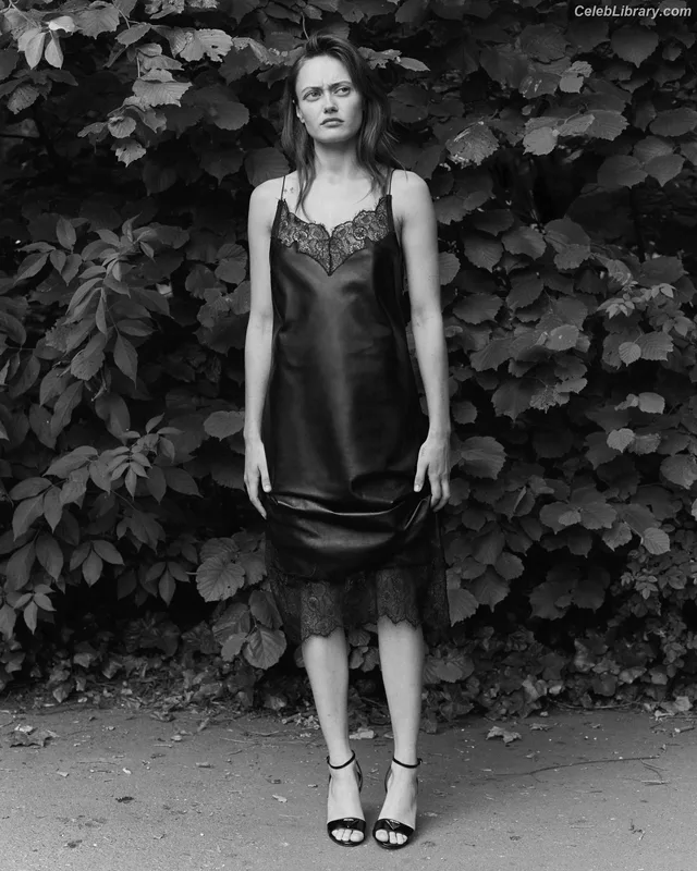 Ella Purnell photo 5 of 810