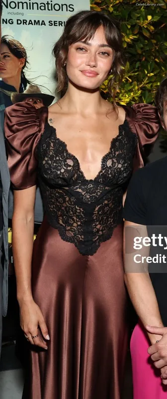 Ella Purnell photo 19 of 810