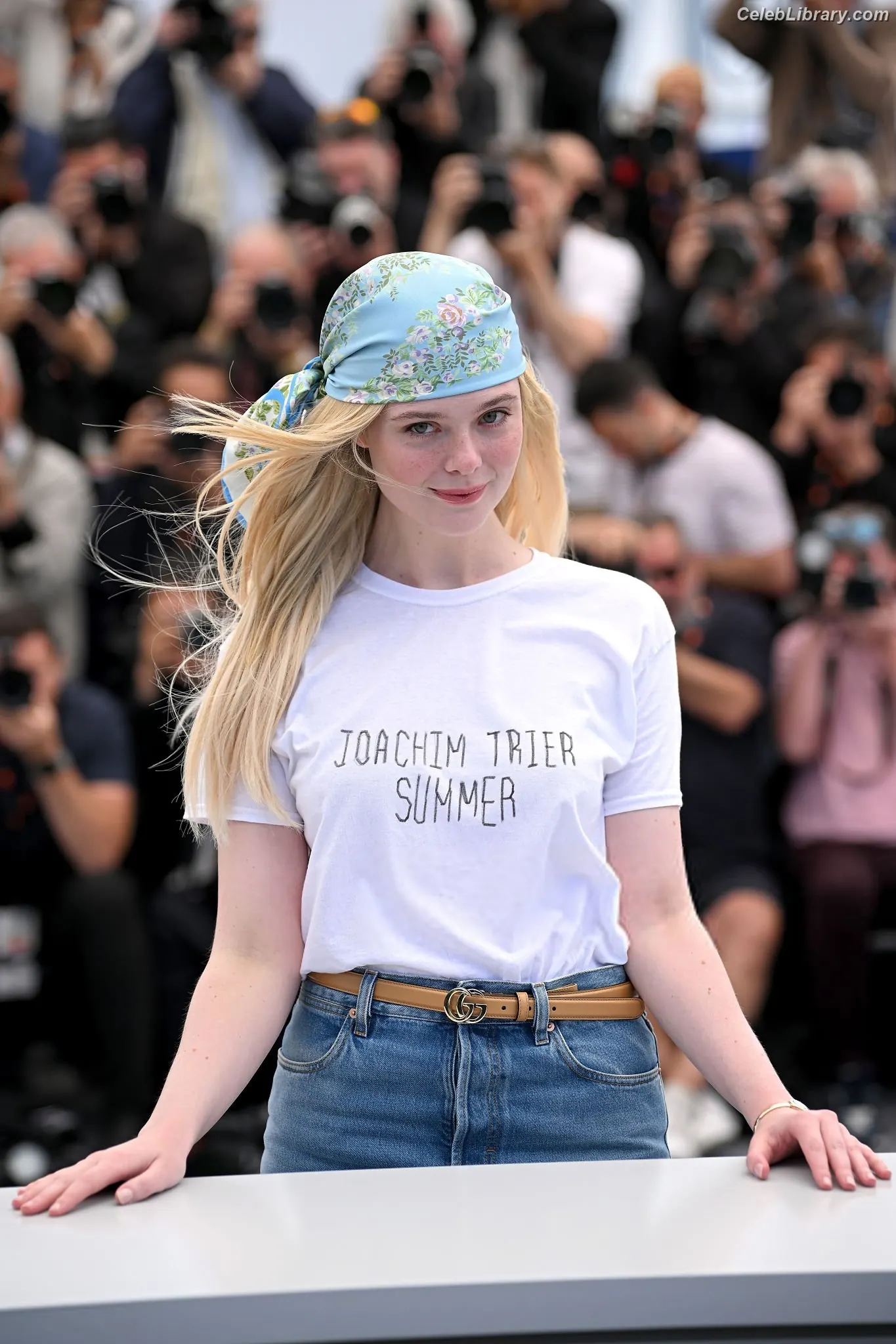 Elle Fanning photo 7 of 4118