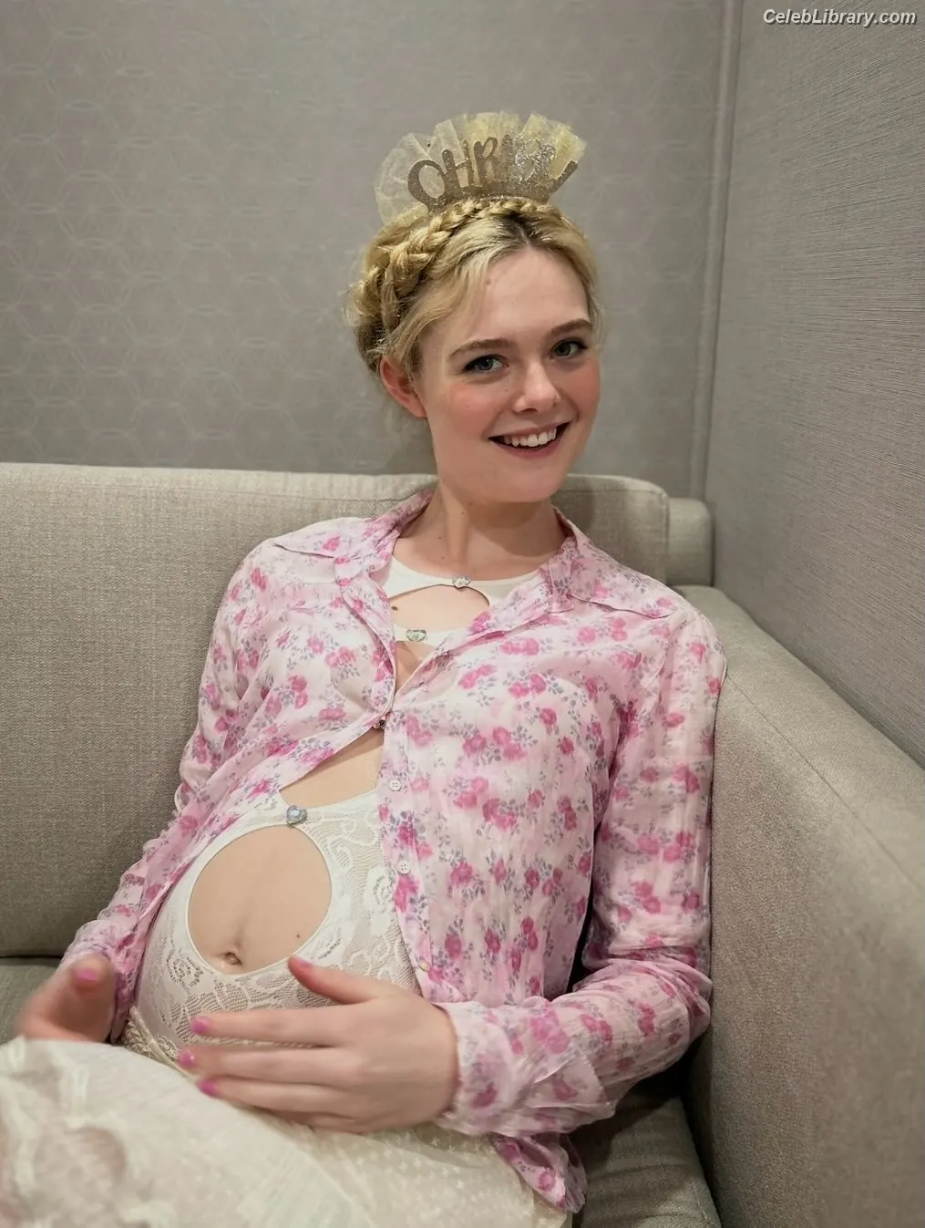 Elle Fanning photo 5 of 4118