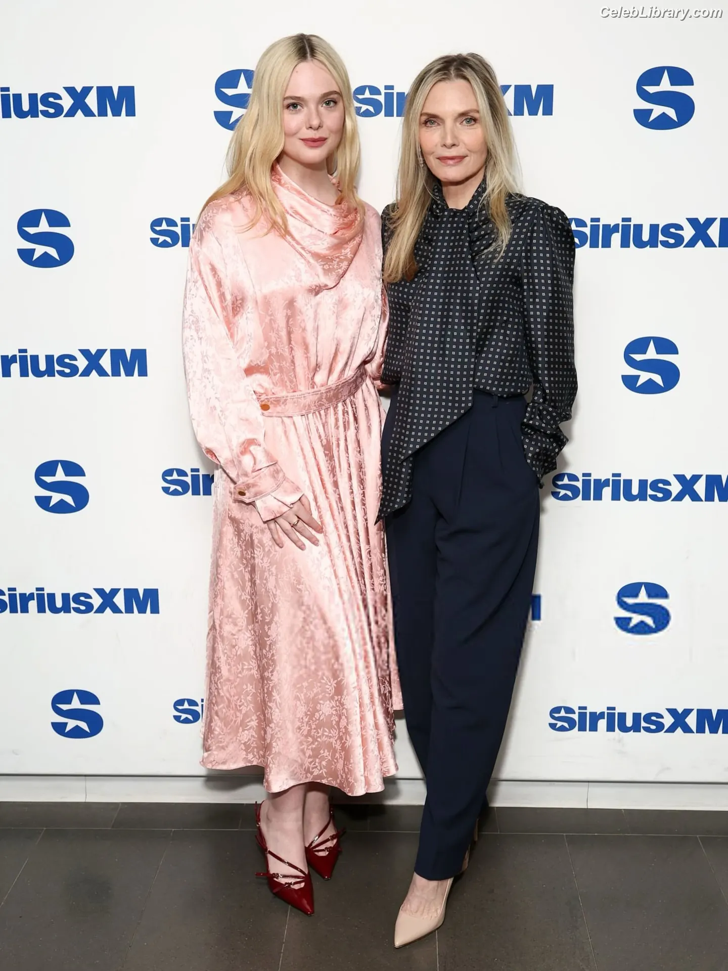 Elle Fanning photo 21 of 4118