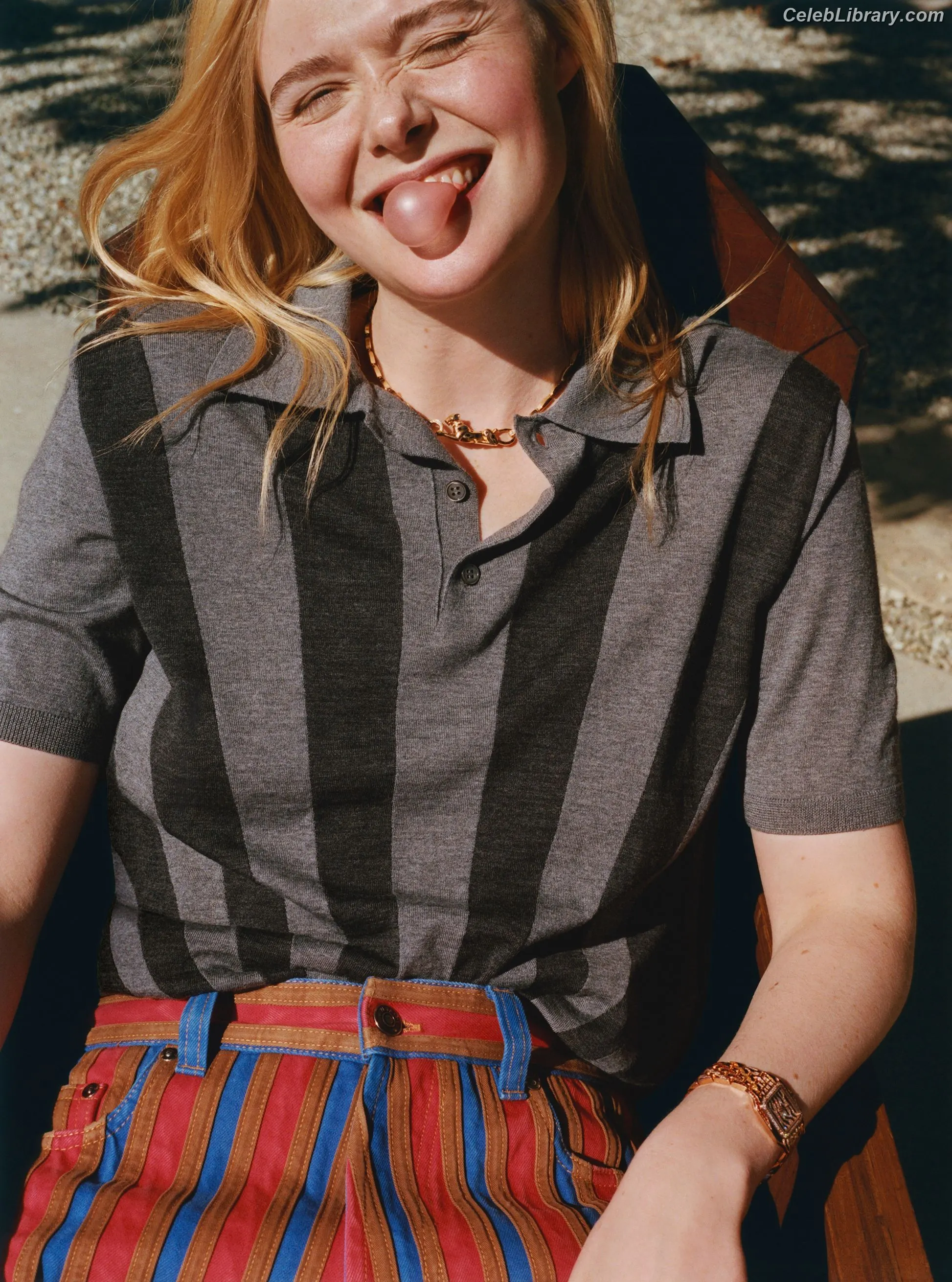 Elle Fanning photo 20 of 4118