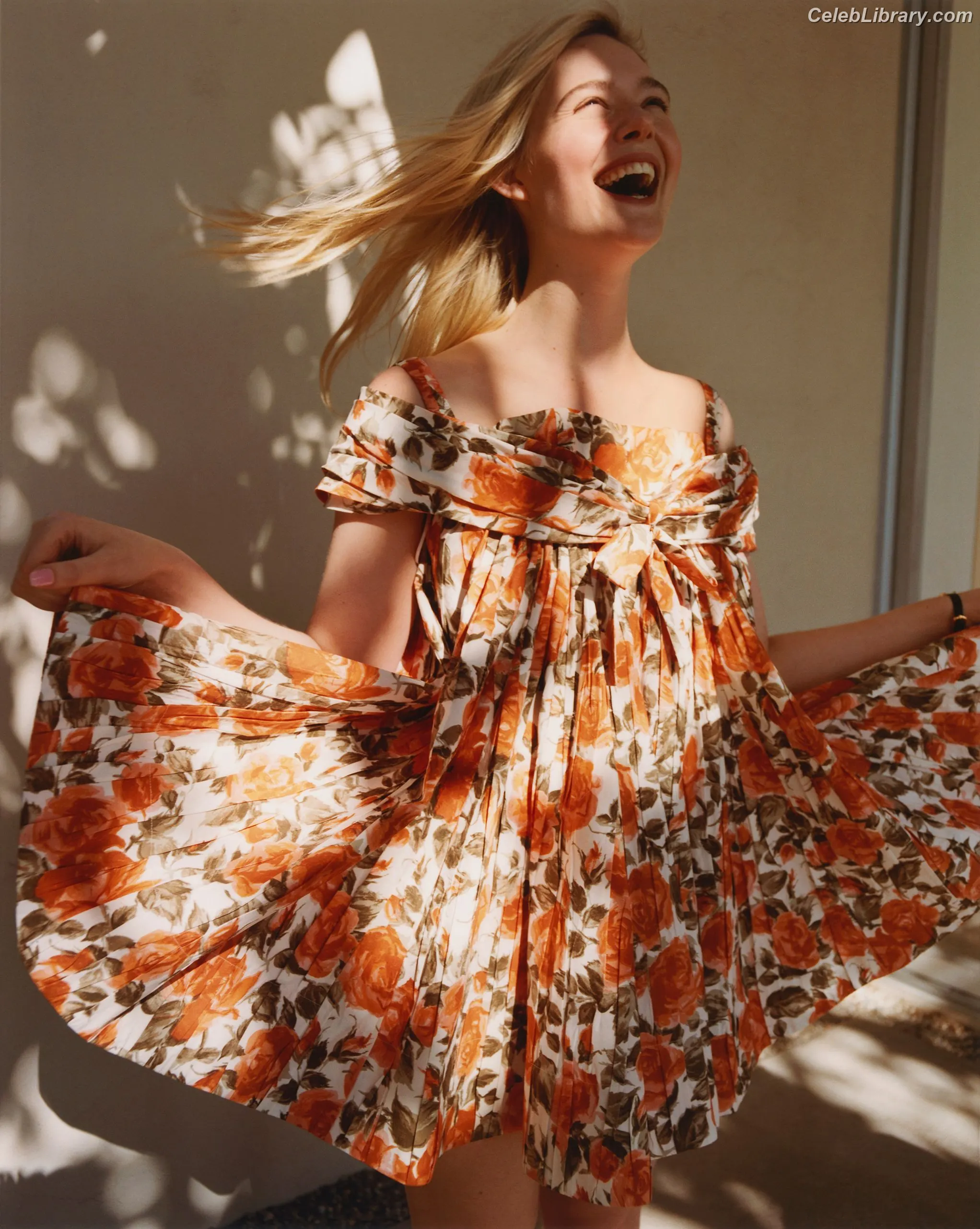 Elle Fanning photo 21 of 4118
